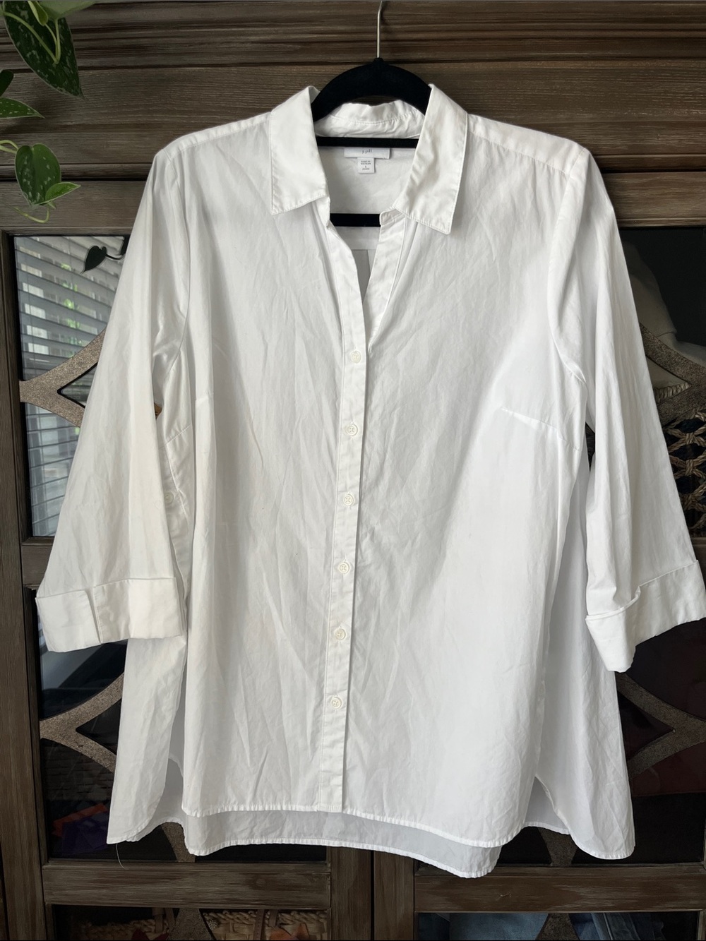 J. Jill NWOT 100% Cotton White Casual Button-Down Shirt with Sode Detail